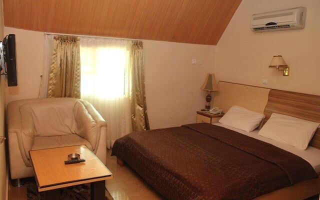Vicmike Villa
