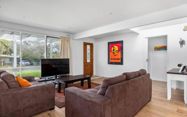 Iluka - coastal family living, only 700m to beach