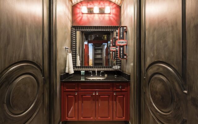 12BR Reunion Pool Home 521 by OVRH