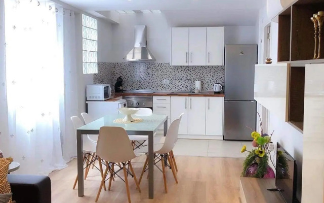 Beautiful 3 Bed Apartment in Los Cristianos Cactus