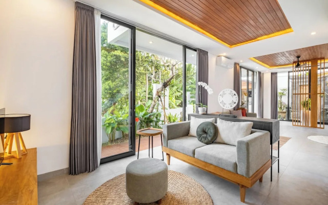 Azure Romantic Gateway in Ubud