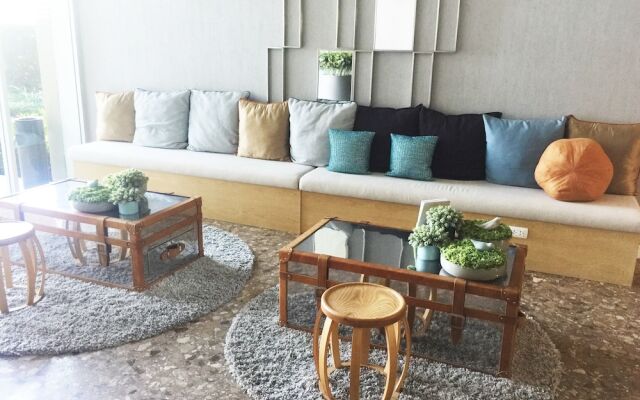 Cozy &Comfort Condo by C