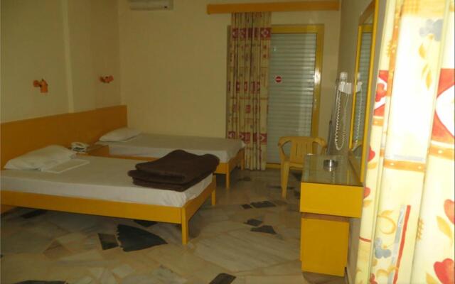 Danaos Beach Apartments