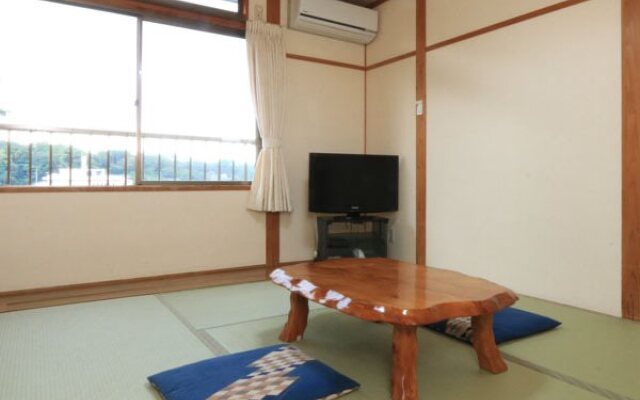 Minshuku Yakusugi-sou