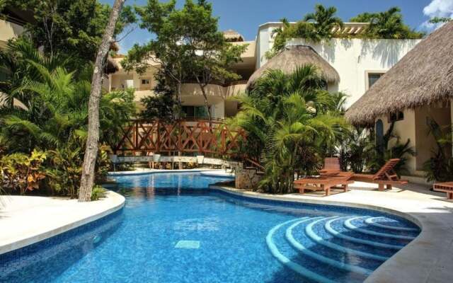 Villa Puerta Zama 2 BR with big terrace in Tulum by Happy Address