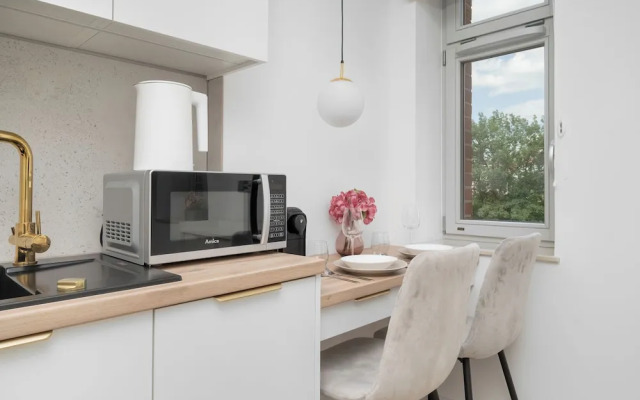 Studio Poniatowskiego With Parking by Renters