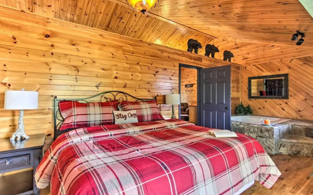 Sevierville Overlook Cabin: 9 Miles to Gatlinburg!