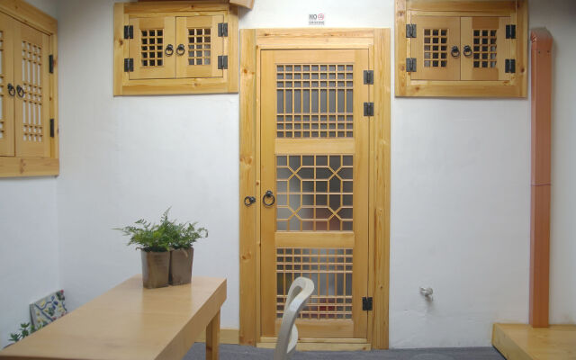 Seoul Lucky Guest House Hanok