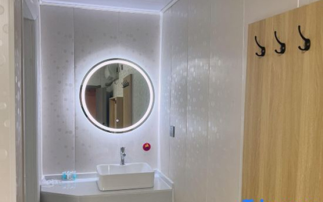 Xiong'an Xiong County Zhengren Hotel