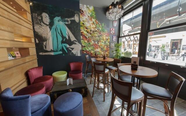Saint Gery Boutique Hotel