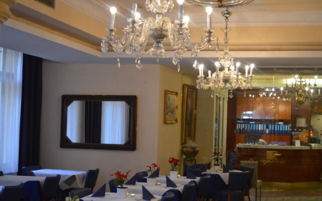 Hotel Pension Excellence