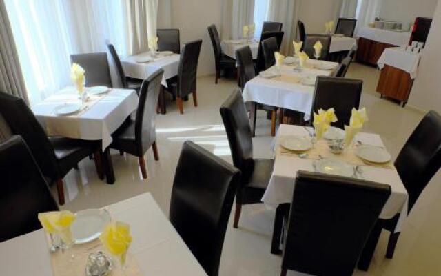 Vácz Hotel