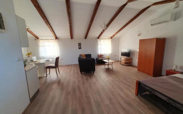 Private Accommodation Kanegra
