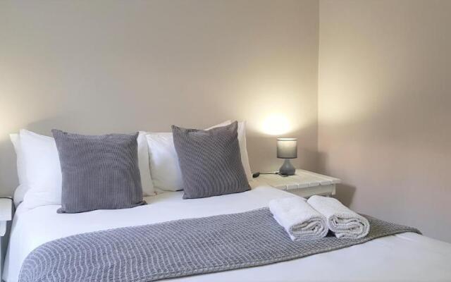 Kelzane Self-Catering