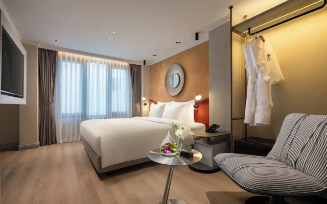 GRAND  du LAC Boutique Saigon