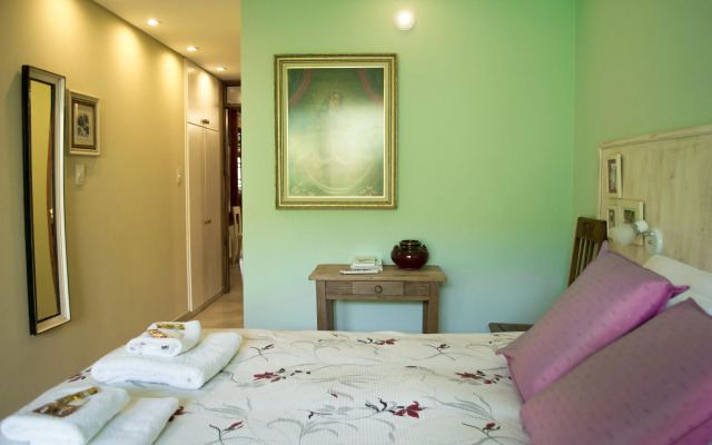La Casa de Paula Hosteria Artesanal