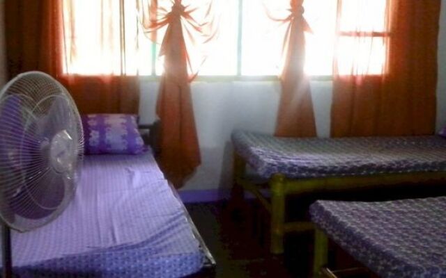 Friendship Budget Hostel