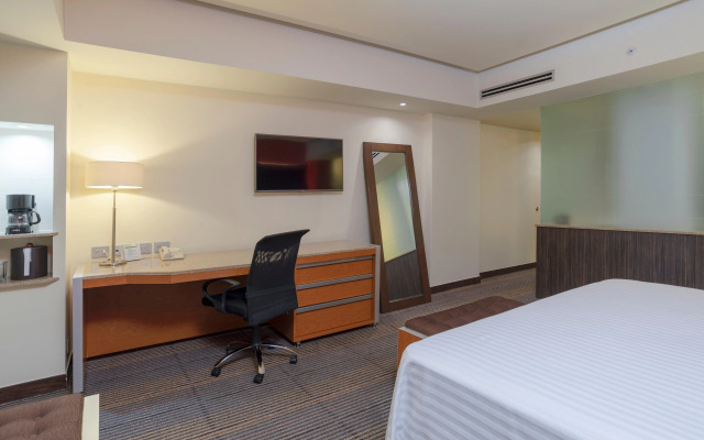 Holiday Inn Mexico City - Plaza Universidad by IHG