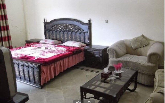 Royal Chelet Family Guest House