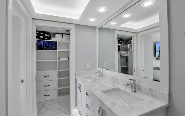 Seaview #67023 - 2 Br Condo