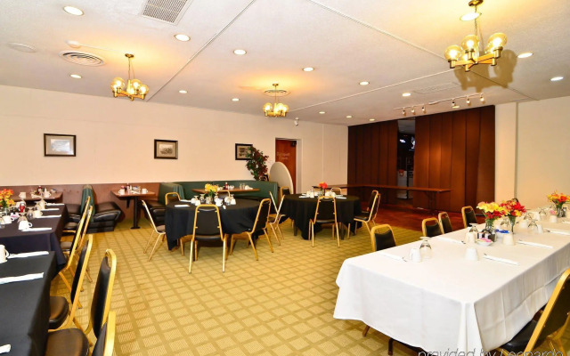 OYO Hotel St. Helens, OR