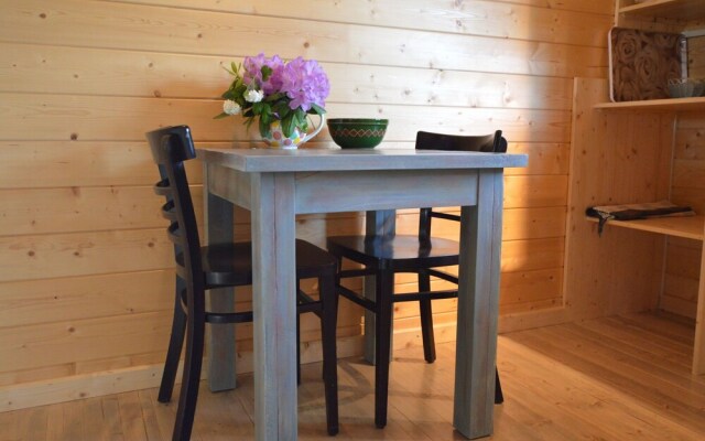 Cosy Chalet in Lottum With Garden