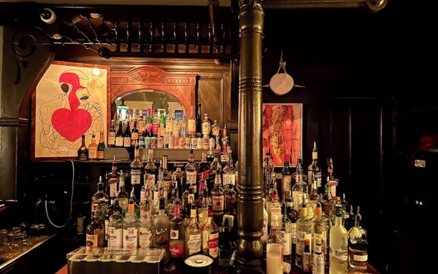 Inn at Gifford House