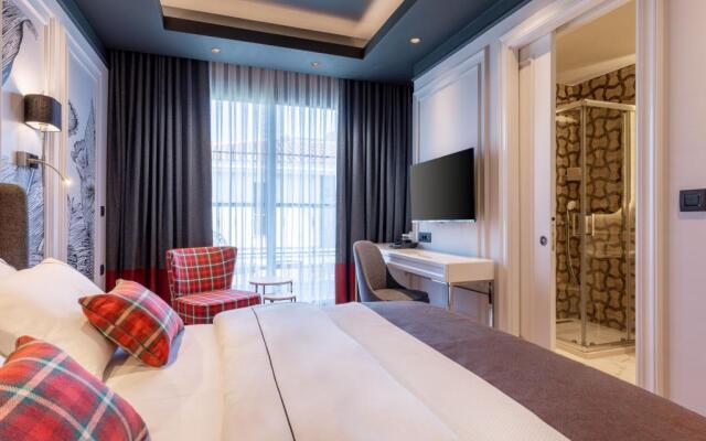 Motif Hotel