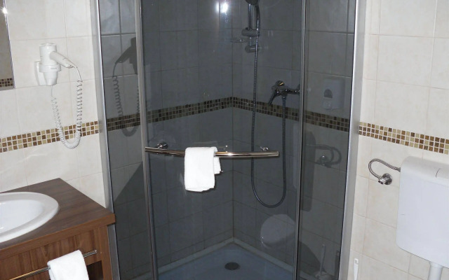 Elit Hotel