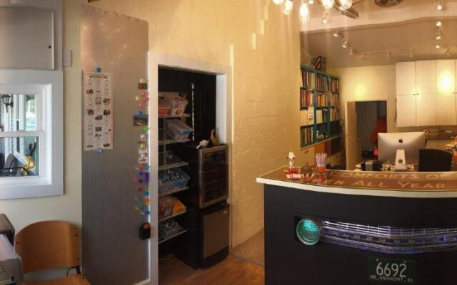 Sleep Woodstock Motel