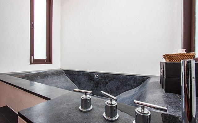 Nirano Villa 11 1 Bed