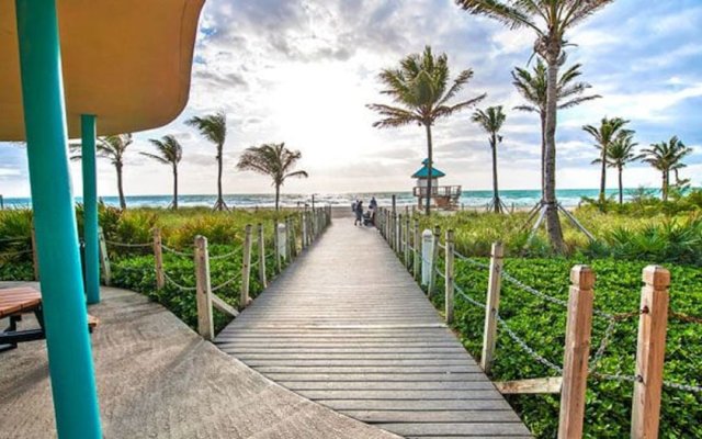 Luxury Sunny Isles Beach Condos by Hosteeva
