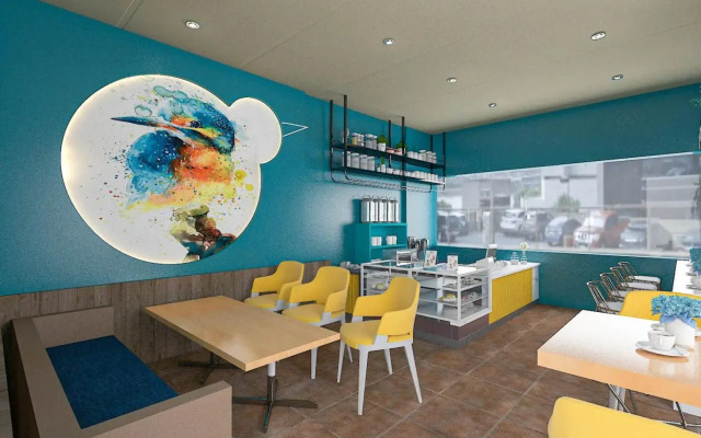 Kingfisher Nest Hotel Suites