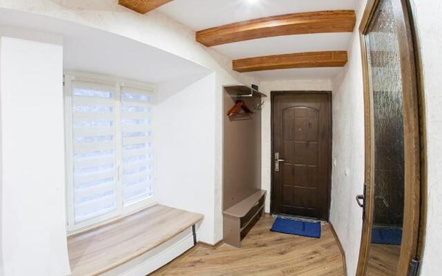 Apartament on Rynok Square 3
