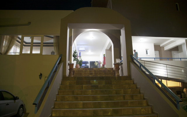 Athinoula Hotel