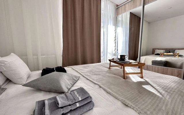 Апартаменты на улице Краснолесья 54