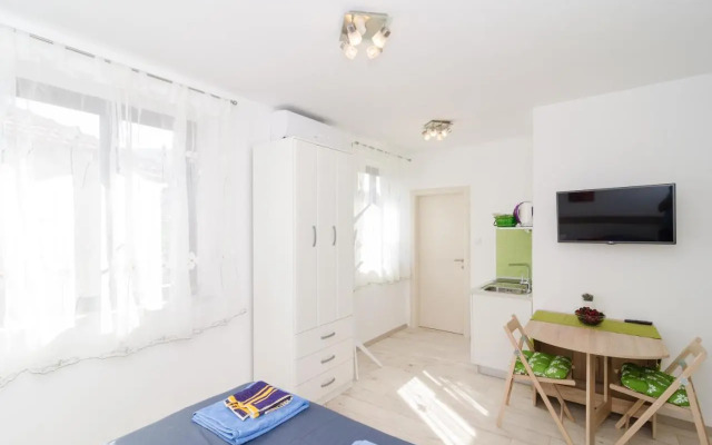 Apartments Eva