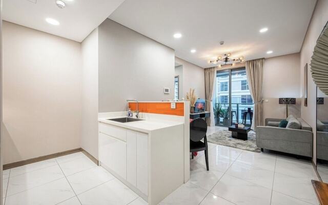Luxury Sunwah Apartment near Landmark 81 - City View