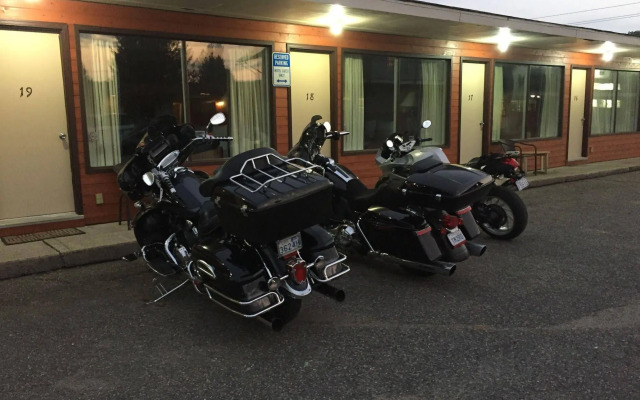 North Shore Wayside Inn