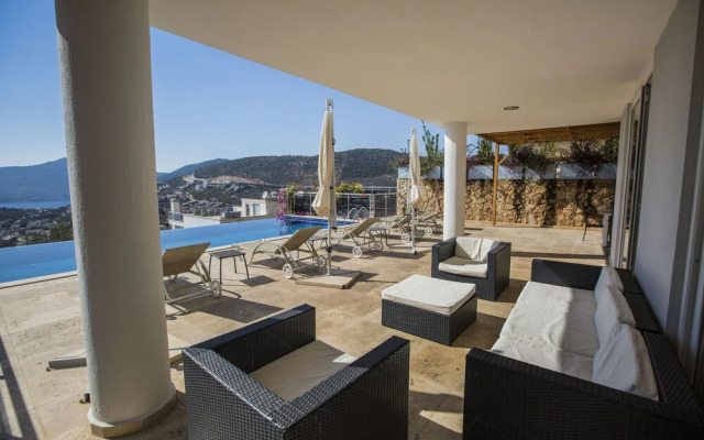 Villa Horizon by Akdenizvillam