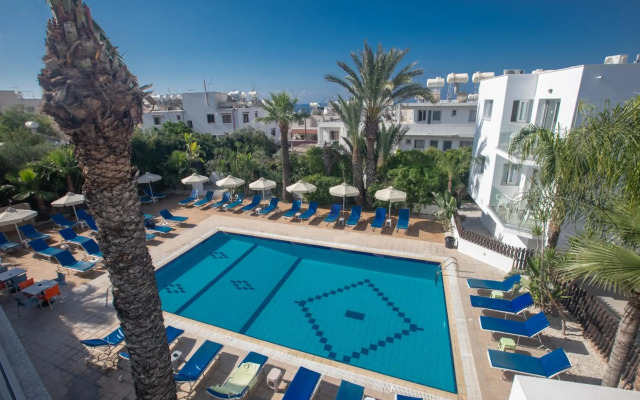 Pavlinia Hotel Apartments