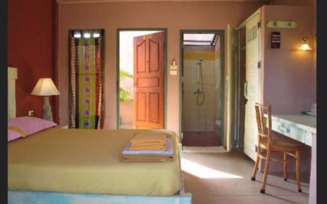 Casa Brazil Homestay & Gallery