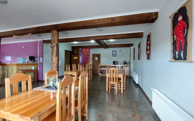 Hostal La Base