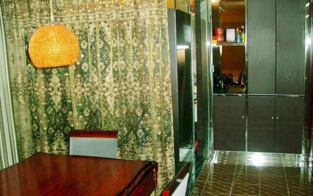 欢腾商务宾馆(南京江宁上元大街万达广场店)