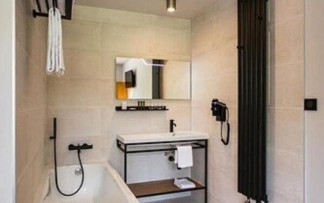 Hôtel L'Ouvrée Restaurant le 428