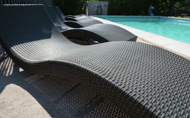 Spacious Holiday Home in Malaucene France With Private Pool