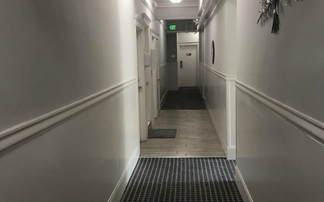 Warfield Hotel