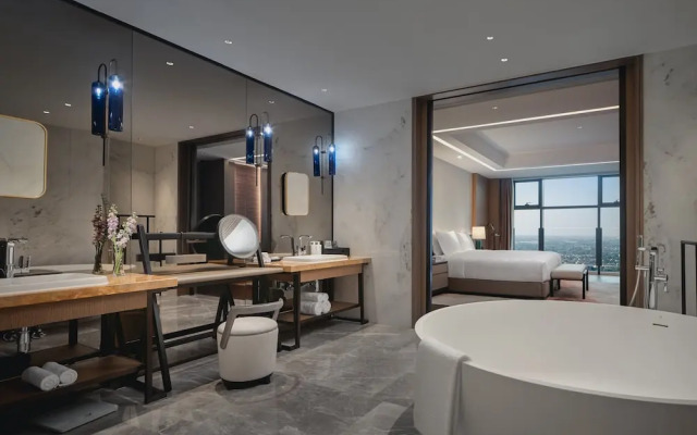 Hualuxe Kunshan Huaqiao