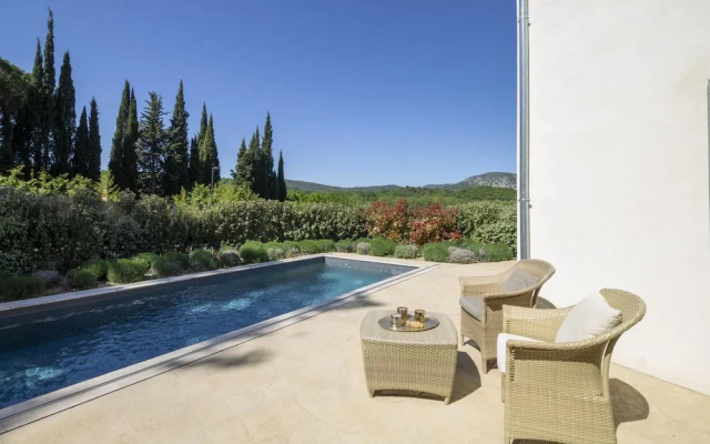 Villa Tica in Malauc ne