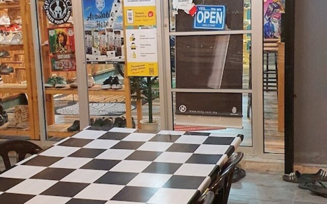 Penginapan Wahee by Oyo Rooms